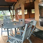 Agriglamping La Diaccia אוהל מפואר